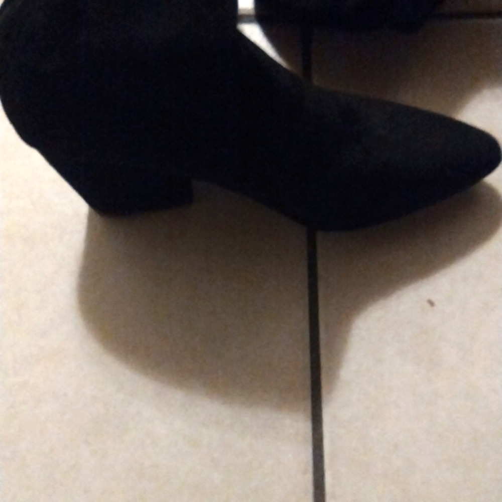 Boots - Picture 5 of 5